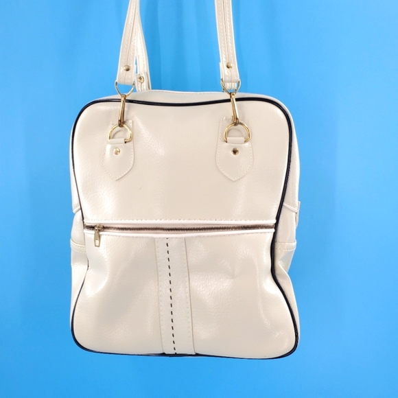 Vintage Handbags - Vintage cream and black leather tote